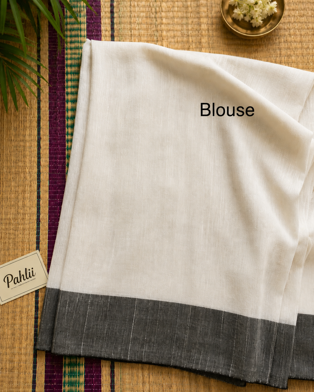 Cream Monochrome Bhujodi Handloom Cotton