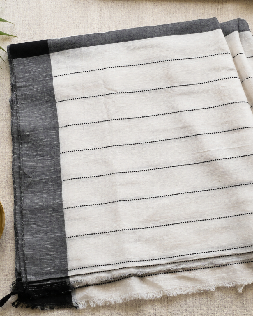 Cream Monochrome Bhujodi Handloom Cotton