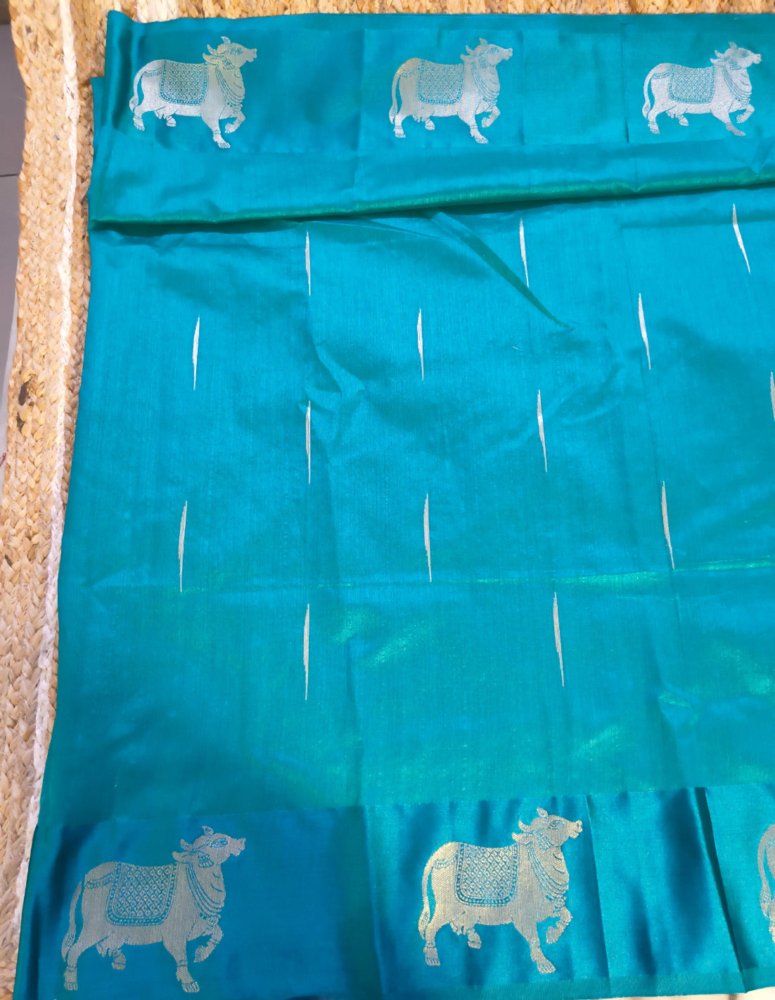 Neel Gokul Pichwai Saree