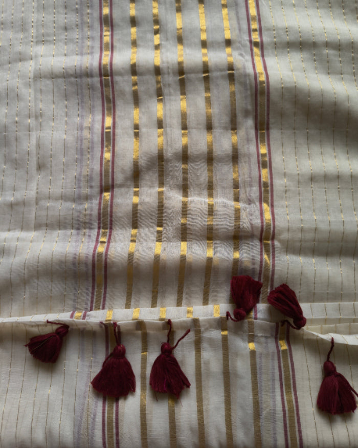 Ivory Grace Handloom Mul Cotton Saree