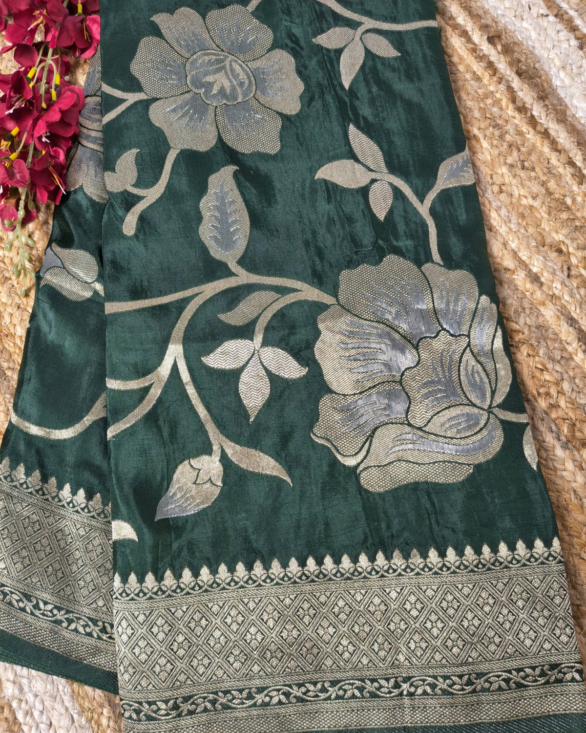 Emerald Flora Zari